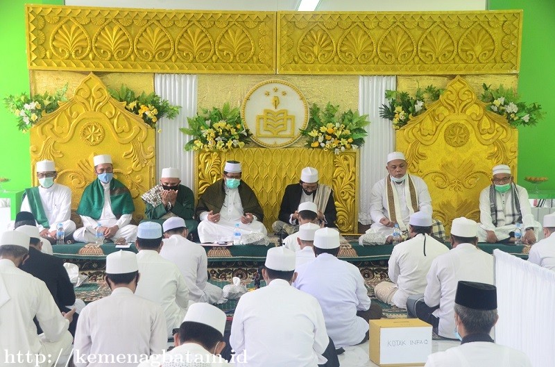 Sempena peringatan Hari Amal Bakti Kementerian Agama Republik Indonesia ke-75, Kemenag Batam Gelar Dzikir, Istighosah, dan Khatam Qur?an