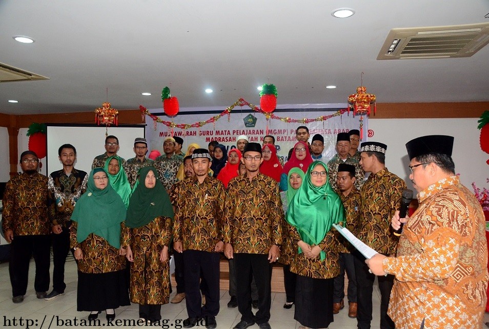 Zulkarnain Umar Kukuhkan Pengurus Kelompok Kerja Kepala Madrasah dan MGMP PAI MA