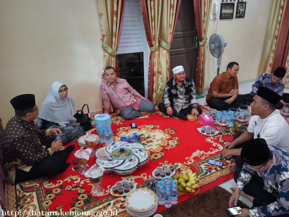 Halal Bihalal Tradisi Positif