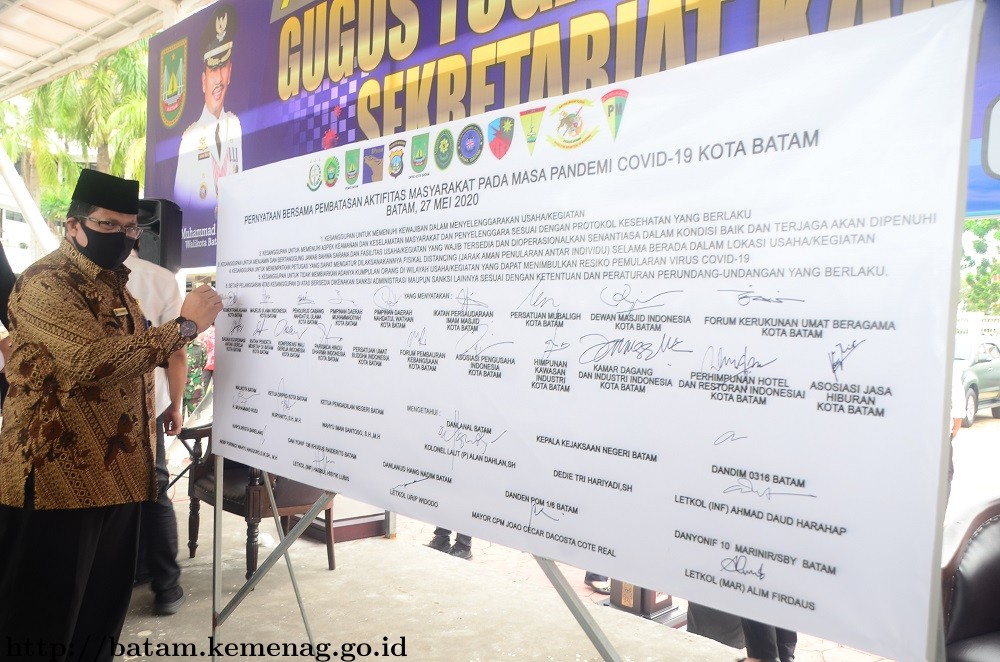 Kegiatan Keagamaan Diizinkan Dengan Ketentuan Harus Melaksanakan Protokol Kesehatan
