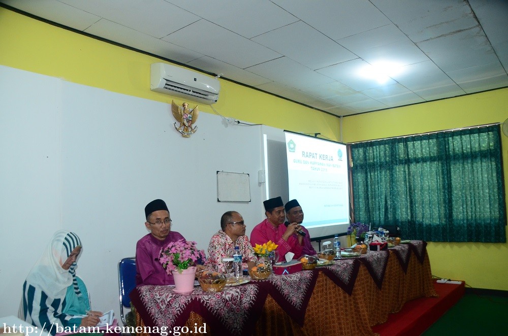 MAN Batam Gelar Rapat Kerja