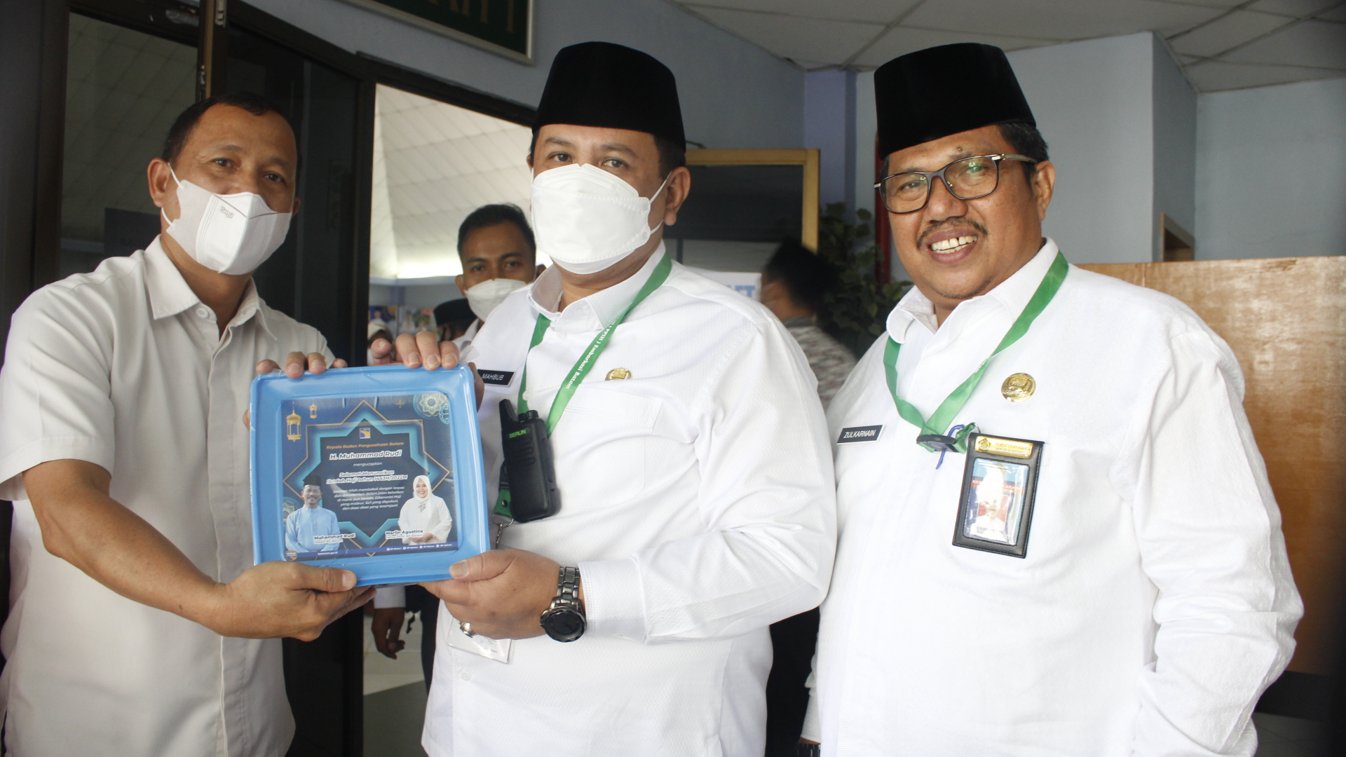 Bekali JCH Uang Saku dan Sambal Ikan Bilis, Dr . H. Zulkarnain: Terimakasih Pak Wali Kota Batam