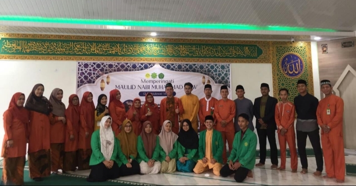 MA USB Filial MAN Batam Memperingati Maulid Nabi Muhammad SAW