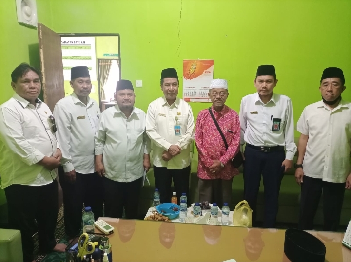 Lanjut Monitoring, Seksi Haji dan Umroh Kemenag Batam Kunjungi KUA Sagulung dan Batu Aji