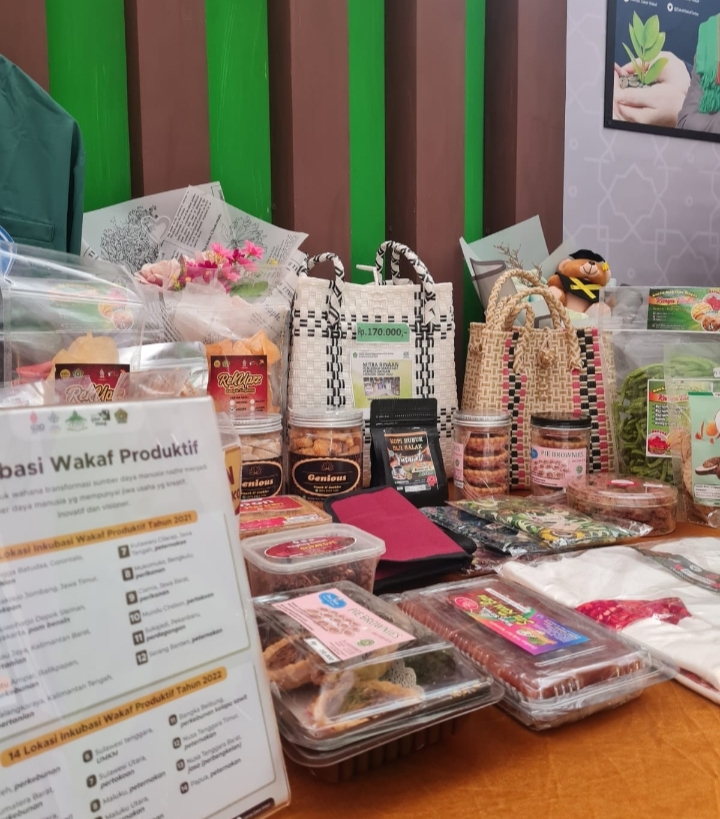 PM PEU Kecamatan Batam Kota Ramaikan Stand Direktorat Pemberdayaan Zakat Wakaf Kemenag RI Pada MTQ N ke 29 di Kalsel