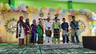 MTsN 1 Batam Peringati HGN 2022 di Masjid Baitul Ilmi