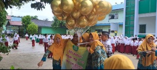MIN 1 Batam Gelar Peringatan Hari Guru Nasional