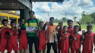 Tim Futsal MIN 2 Batam Raih Juara 3 Tingkat SD/MI