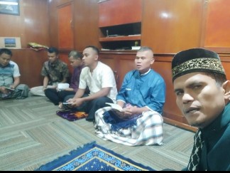 Ust. Nazir Isi Ceramah di Kapal Pol Airud Batam.