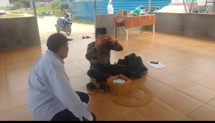 Kemenag Batam Lakukan Pengukuran Arah Kiblat di Musholla Ponpes Al Ikhlas Hamzanwadi