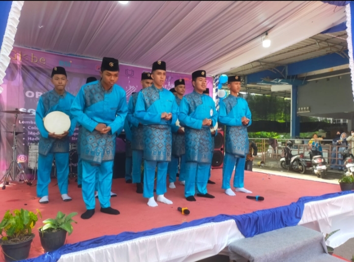 Tim Hadroh MA USB Batam Raih Juara 1 Festival Sholawat