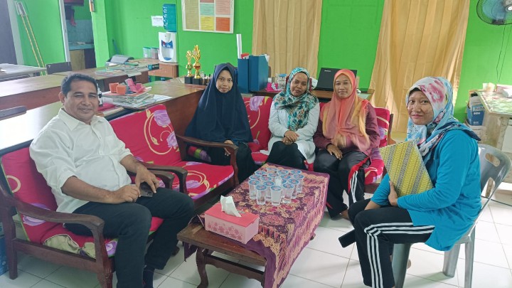 Siswa Libur Ramadan, Guru Tetap Masuk