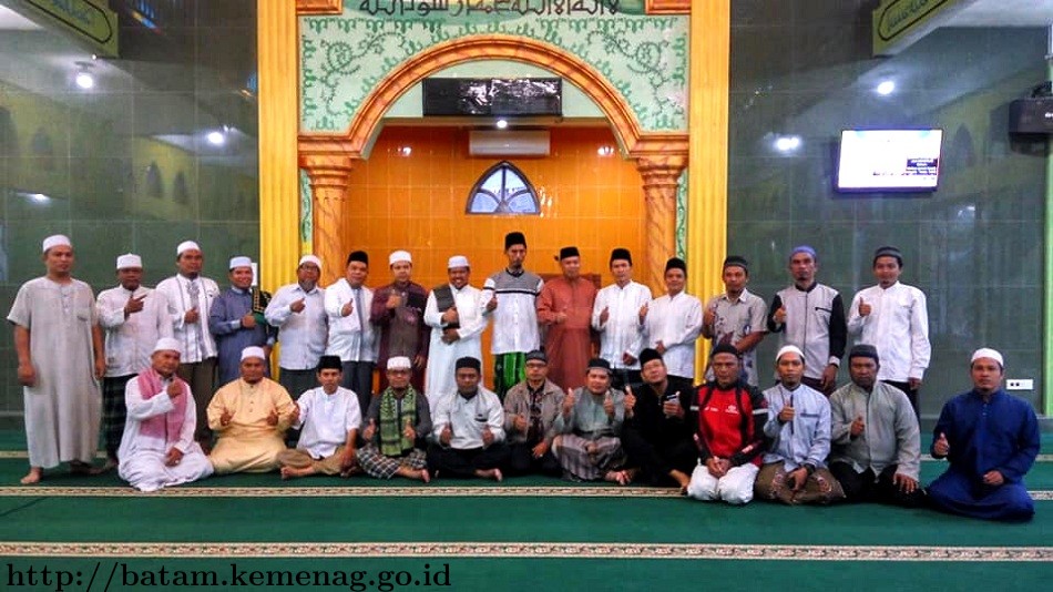 Jadikan Masjid Sebagai Tempat Pemersatu