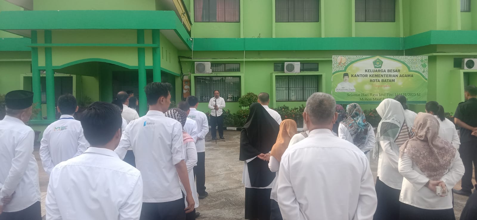 Motivasi Penyelenggara Hindu Made Karmawan, S.Ag. menuju ZI 2024 dan Persiapan Kurban bagi umat Muslim.