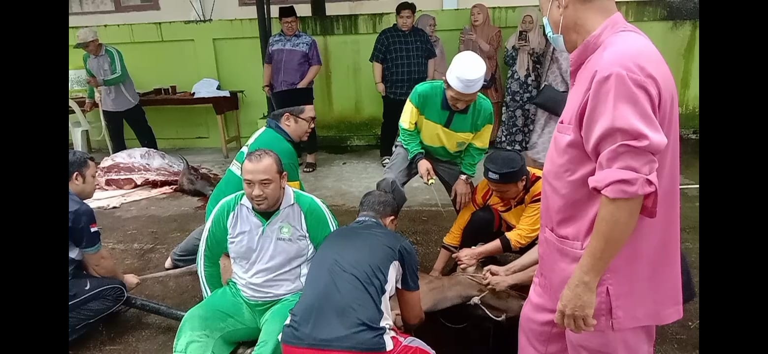 “Tepat Hari ke dua Kementerian Agama Kota Batam menyelenggarakan pemotongah Hewan Qurban’’