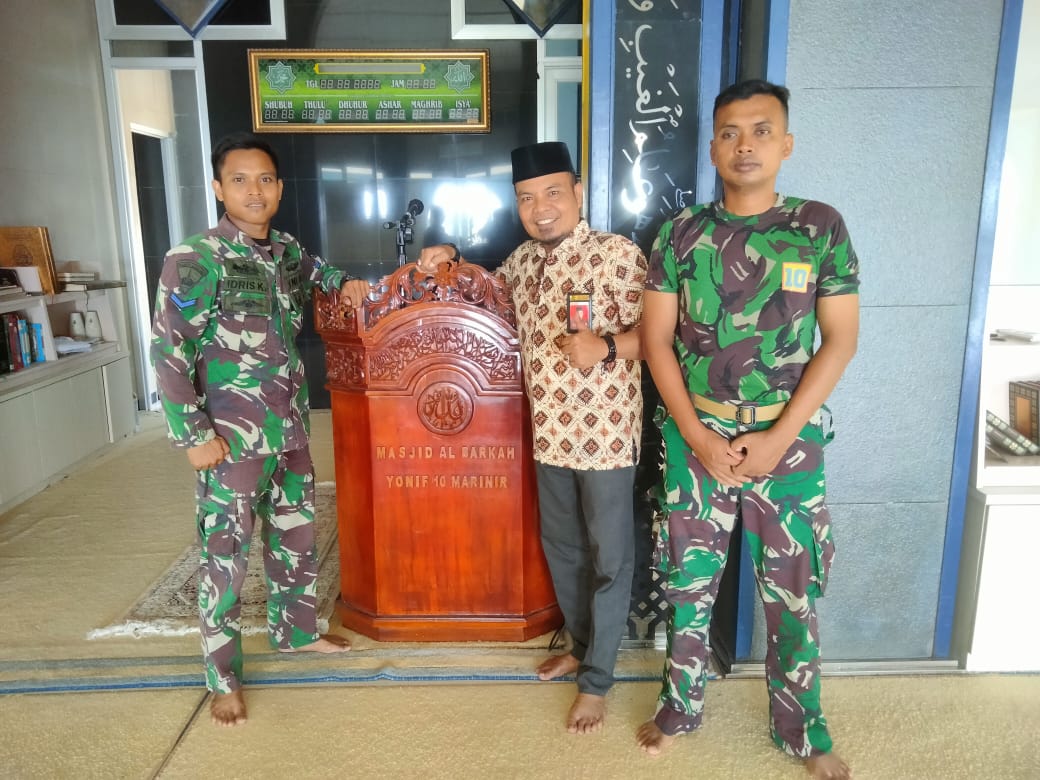 Pelayanan Pengukuran arah Kiblat Masjid Al Muttaqin dan Masjid Al Barkah Yonif 10 Marinir
