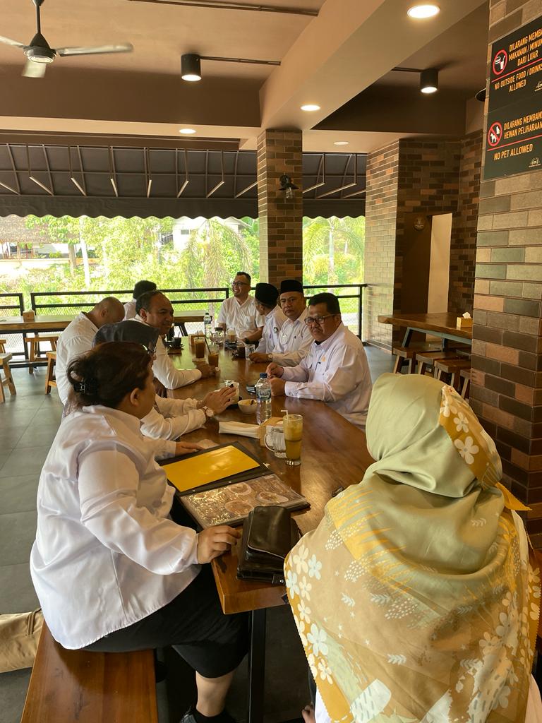 “Ngopi Pagi,” di Morning Bakery