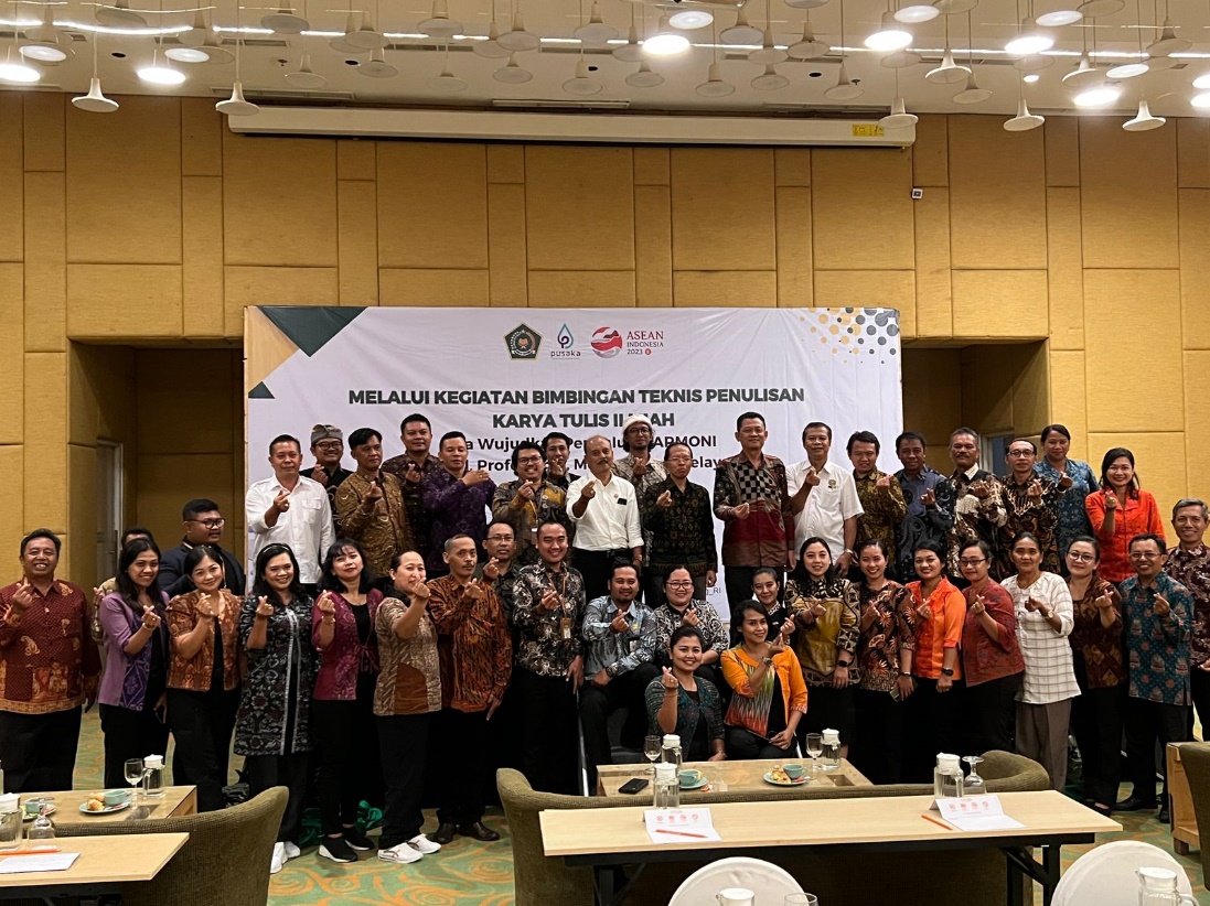 Kegiatan Bimbingan Teknis Penulisan Karya Ilmiah Bagi Penyuluh Agama Hindu Tahun 2023.