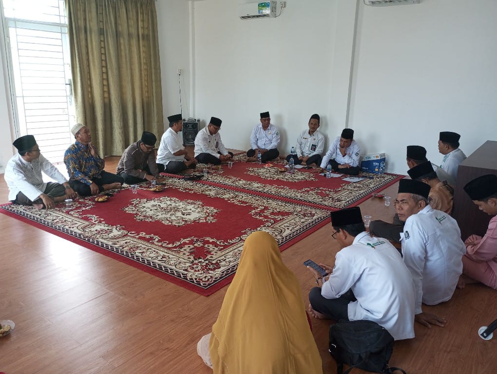 Kasi Bimas Islam Kankemenag Kota Batam Lakukan Pembinaan dan Pengawasan ke KUA Lubuk Baja