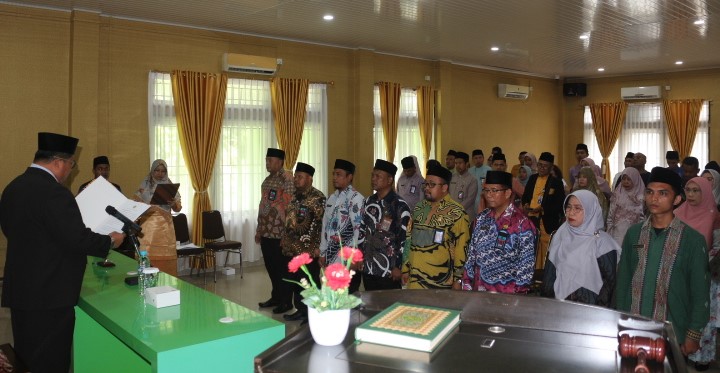 Lantik dan Ambil Sumpah Jabatan di Kankemenag Kota Batam, Zulkarnain, Sampaikan Pesan ini