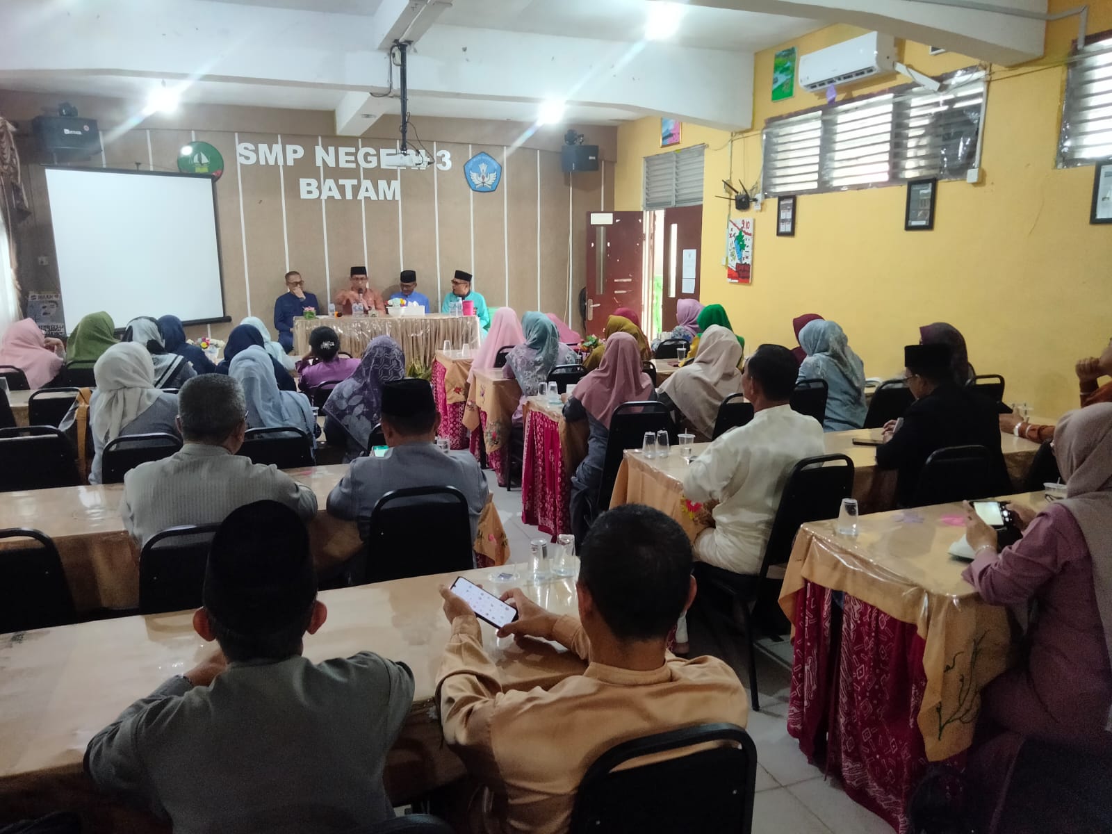 Sosialisasi Haul Akbar Ke 14 Kota Batam Kepada Kepala Sekolah SMP Negeri Se-Kota Batam