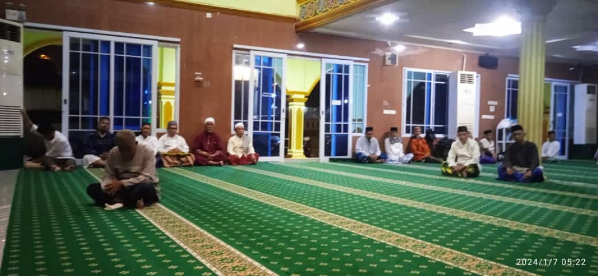 Kajian Subuh : Hafrizon Sampaikan Bab Muamalah