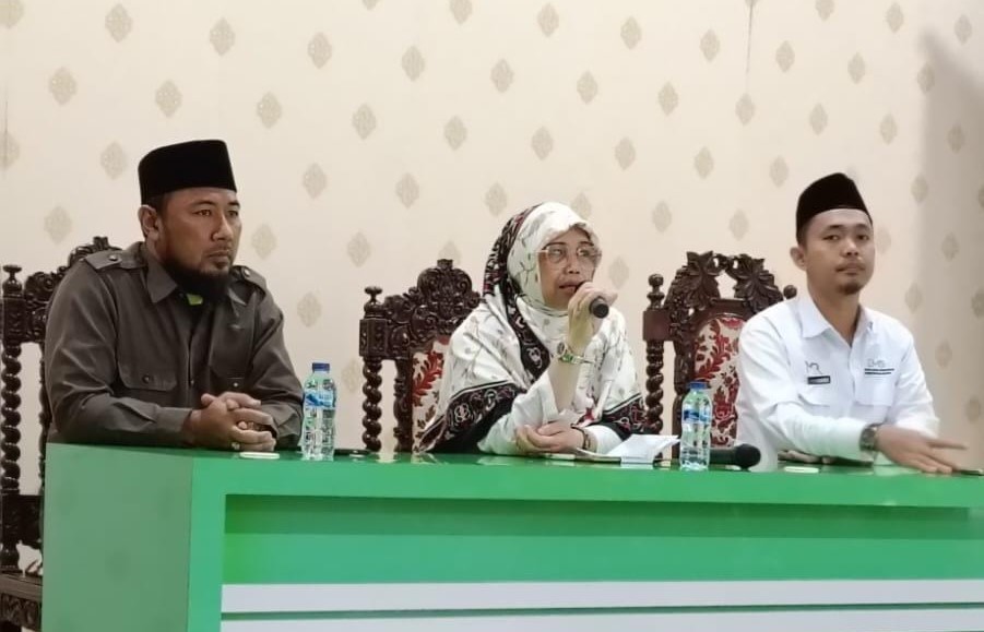 Kasi Pakis Kankemenag Kota Batam Adakan Rapat Peningkatan Operator Emis 4.0