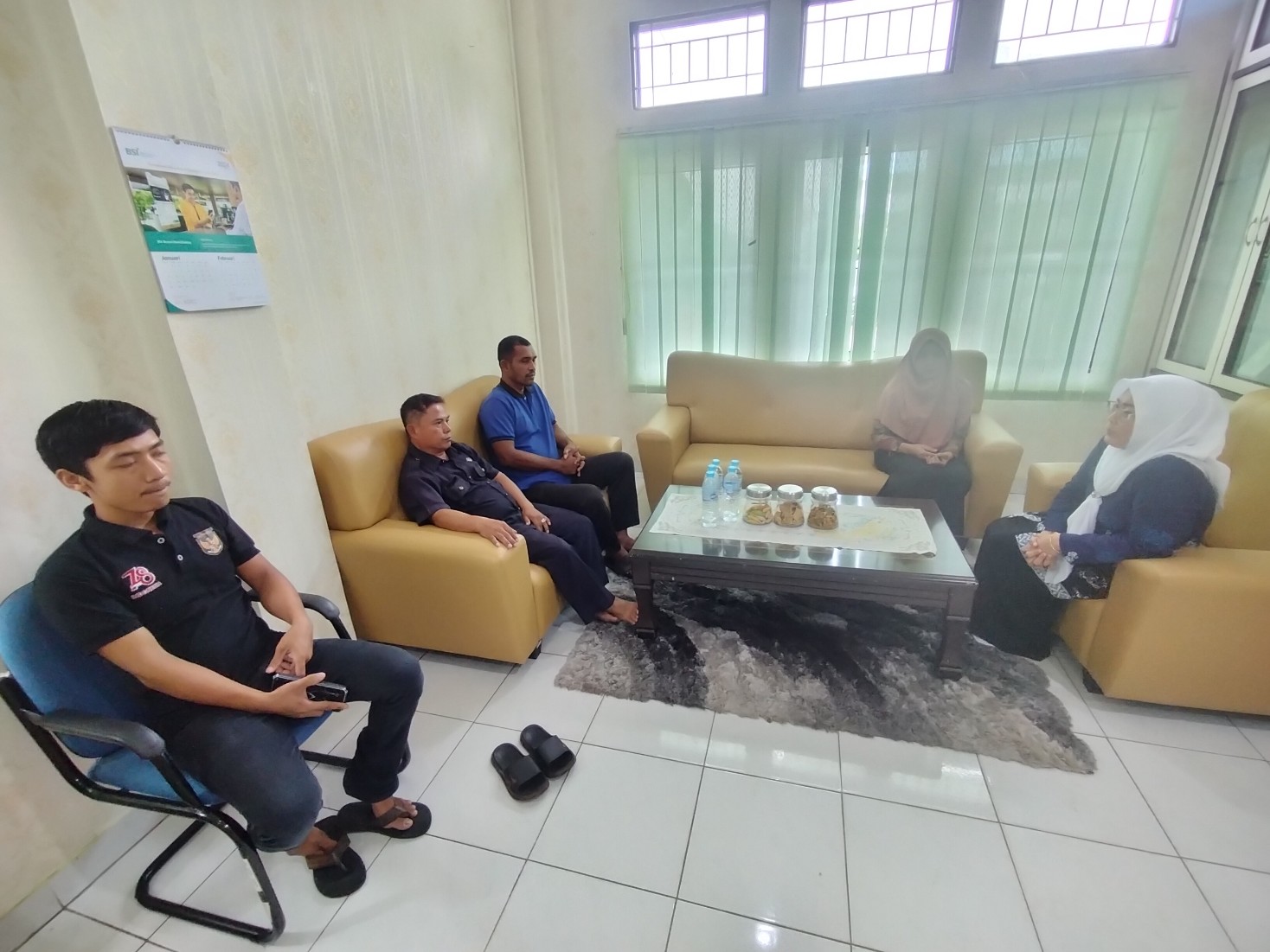 Kasubbag TU Gelar Rapat Dengan Petugas Keamanan dan Tenaga Kebersihan
