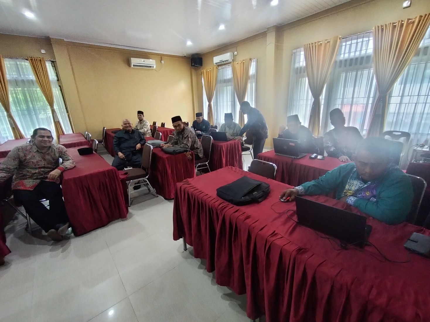 APRI Kankemenag Kota Batam Laksanakan Pembuatan SKP Melalui E-Kinerja  