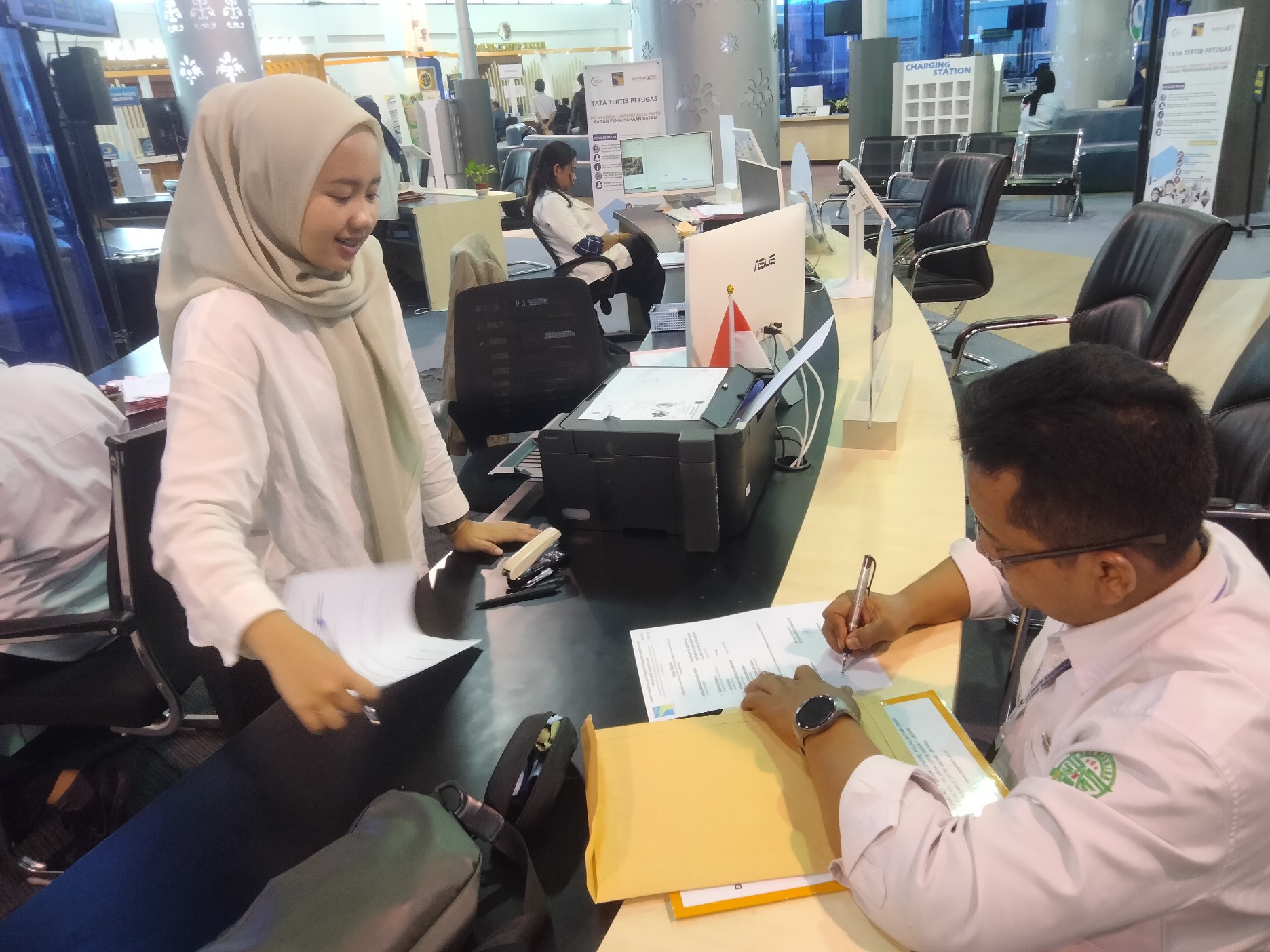 Kunjungi MPP, Pengelola BMN Kankemenag Kota Batam Urus Legalisir PL, SKEP, SPJ Lahan FKUB Kota Batam