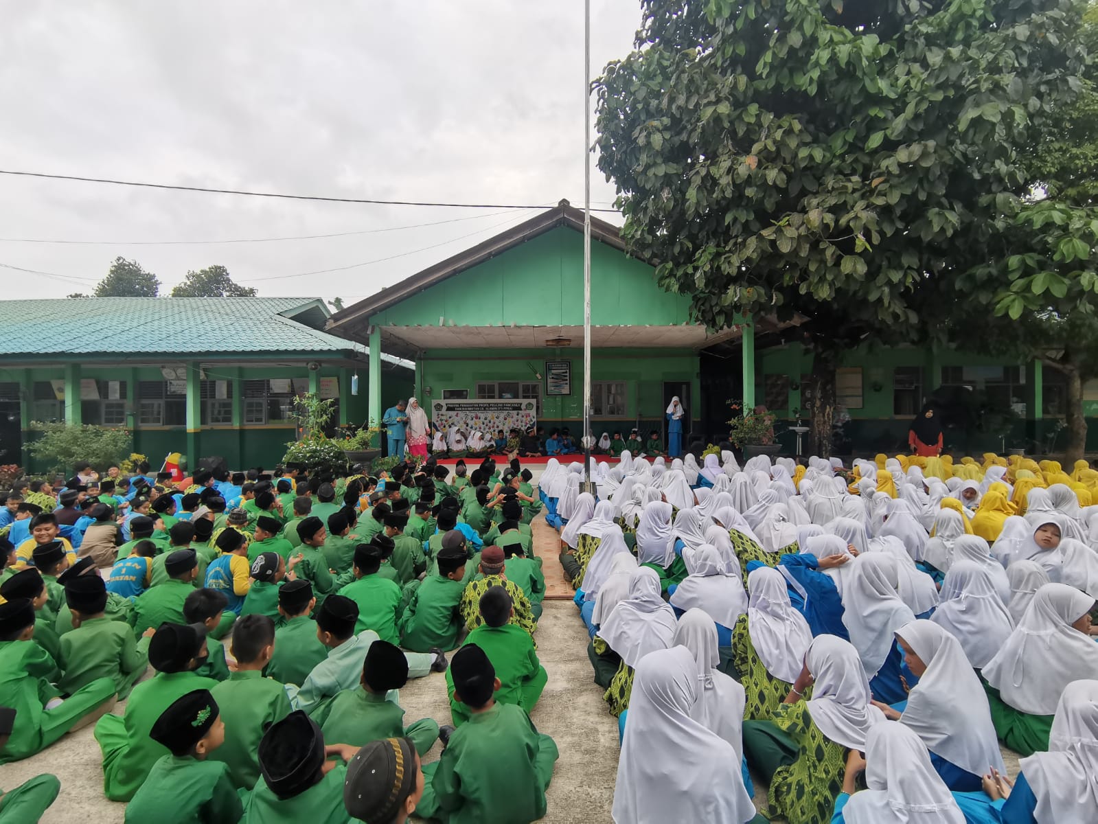 Kegiataan Muhadharah di MIN 1 Batam, Melatih Siswa Untuk Tampil Berani dan Percaya Diri
