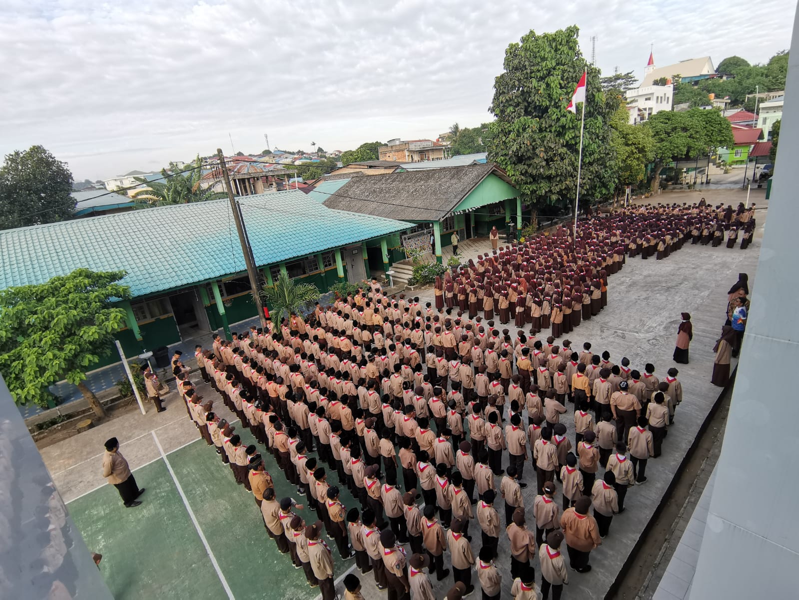 Melatih Kedisiplinan Siswa Melalui Kegiatan Pembiasaan Pramuka