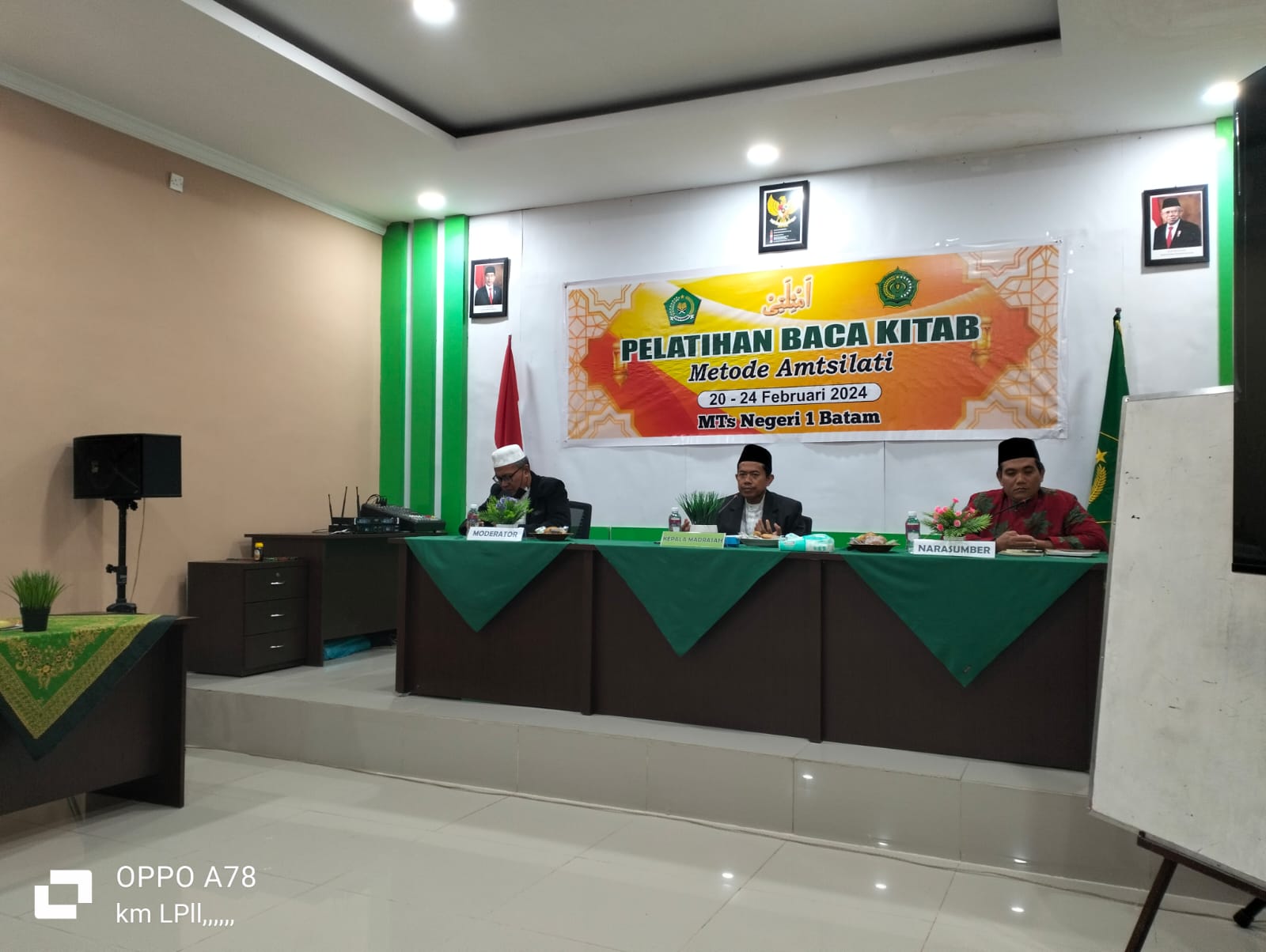 Pelatihan Baca Kitab Metode Amtsilati bagi Guru MTs N 1 Batam