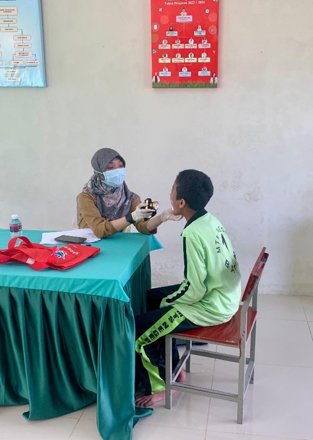 UKS MTsN 1 Batam Laksanakan Screening Kesehatan Bagi Peserta Didik