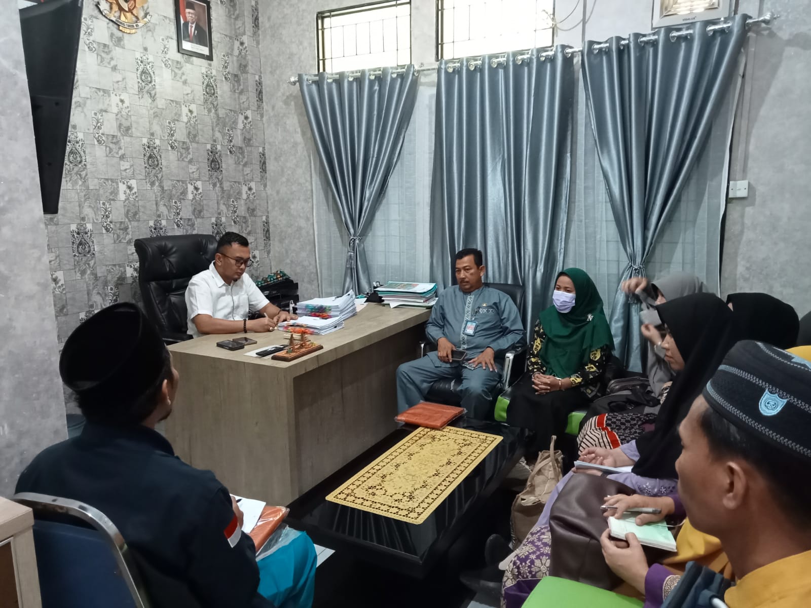 Kasi Penmad Mendorong KKG MI dan POKJA untuk Memperluas pemahaman dan pengetahuan profesional guru