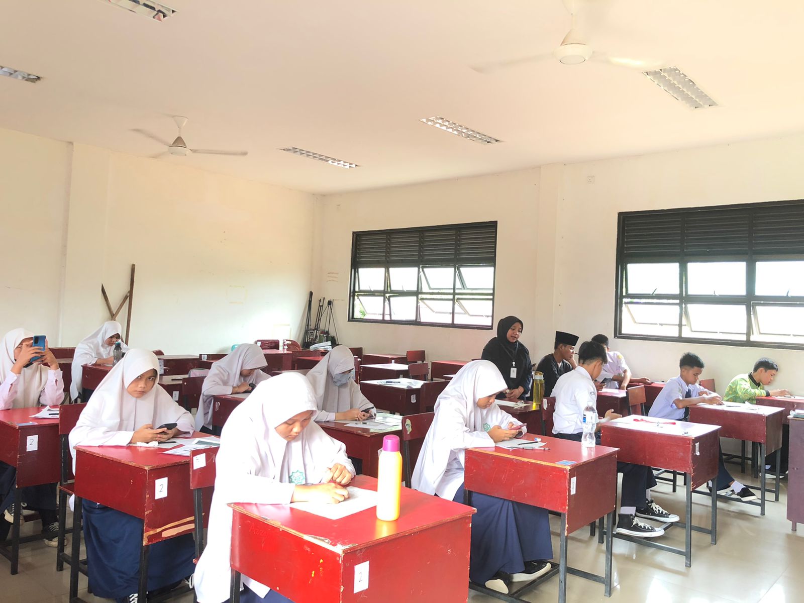 MAN Batam Sukses Laksanakan Tes CBT Jalur Reguler Tahun 2024