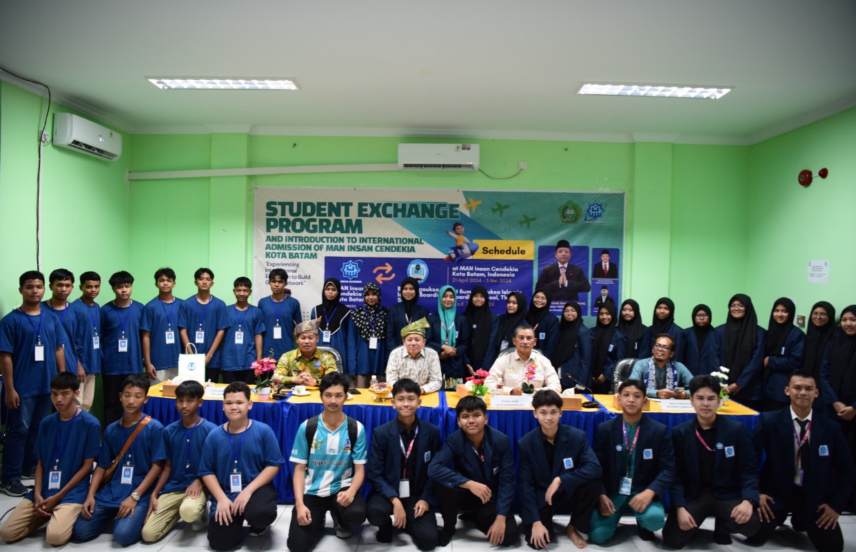 Direktur KSKK Madrasah Buka Program Student Exchange MAN IC Batam dan Bumrungsuksa Islamic Boarding School, Thailand