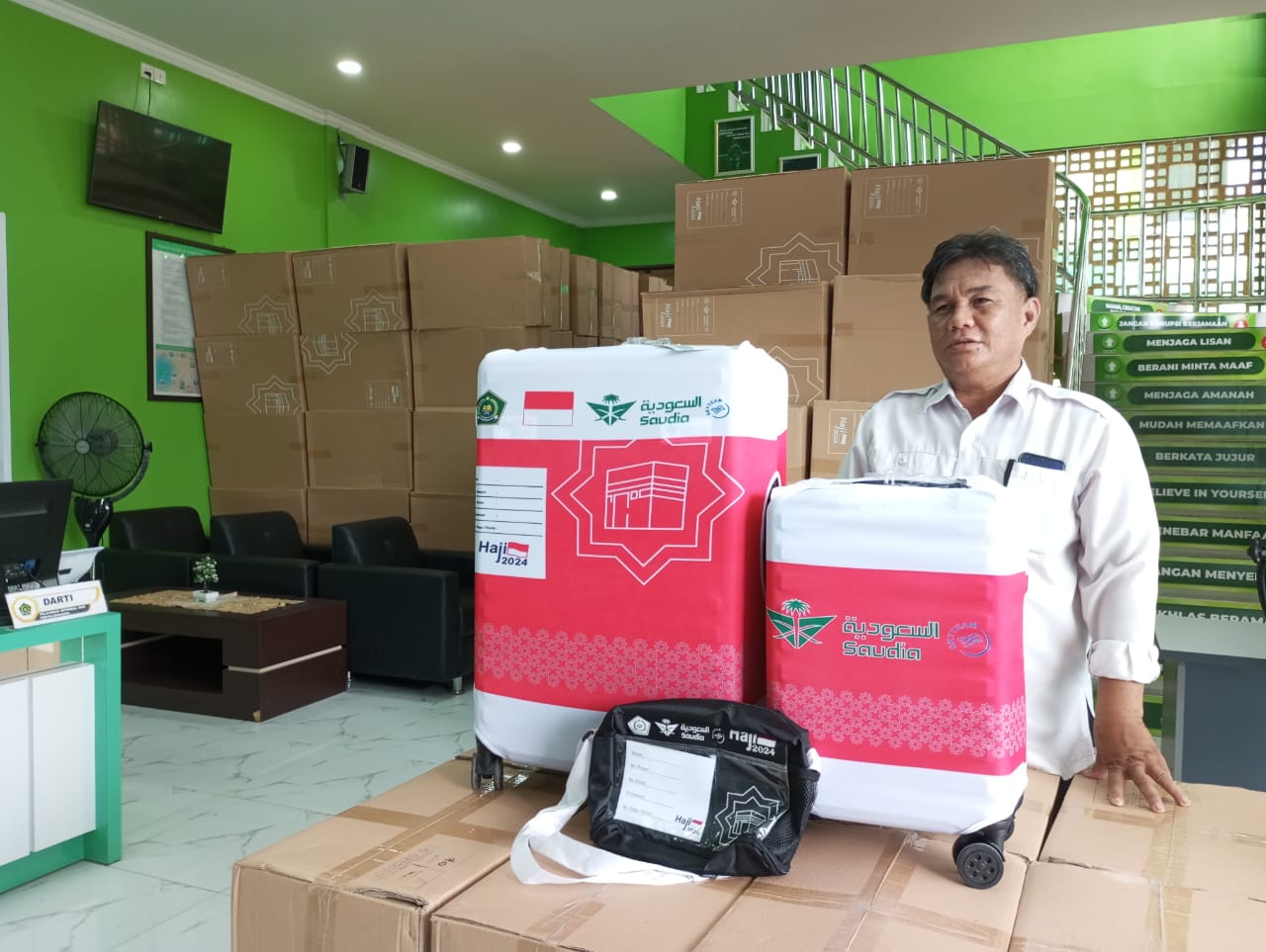 Sebanyak 410 Koper Siap Di Distribusikan Kepada CJH Kota Batam Kloter 1 dan 2