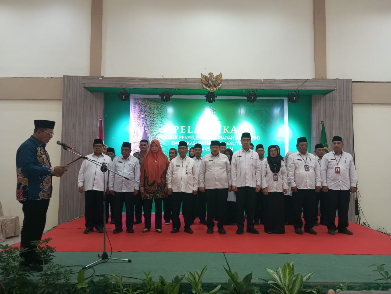 Kakankemenag Kota Batam, Zulkarnain, Ikuti Pelantikan PPIH Embarkasi Batam