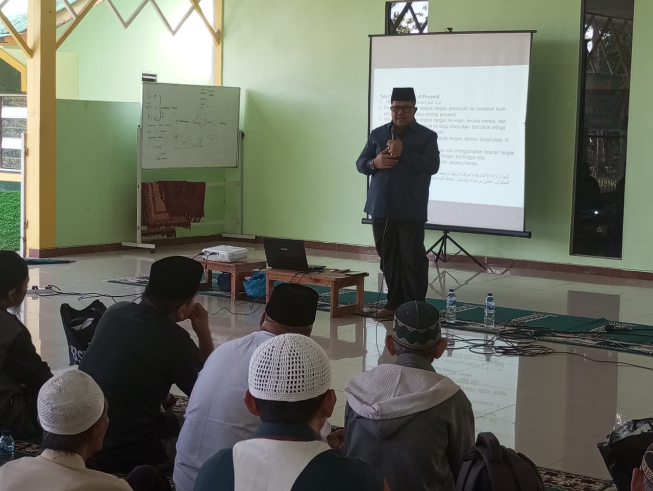 Jadi Narasumber Manasik Haji di Sagulung, Kota Batam, Zulkarnain Sampaikan Ini