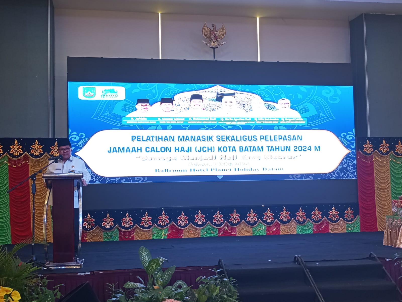 Kakankemenag Hadiri Pelatihan Manasik Haji Sekaligus Pelepasan Jamaah Calon Haji Kota Batam Tahun 2024