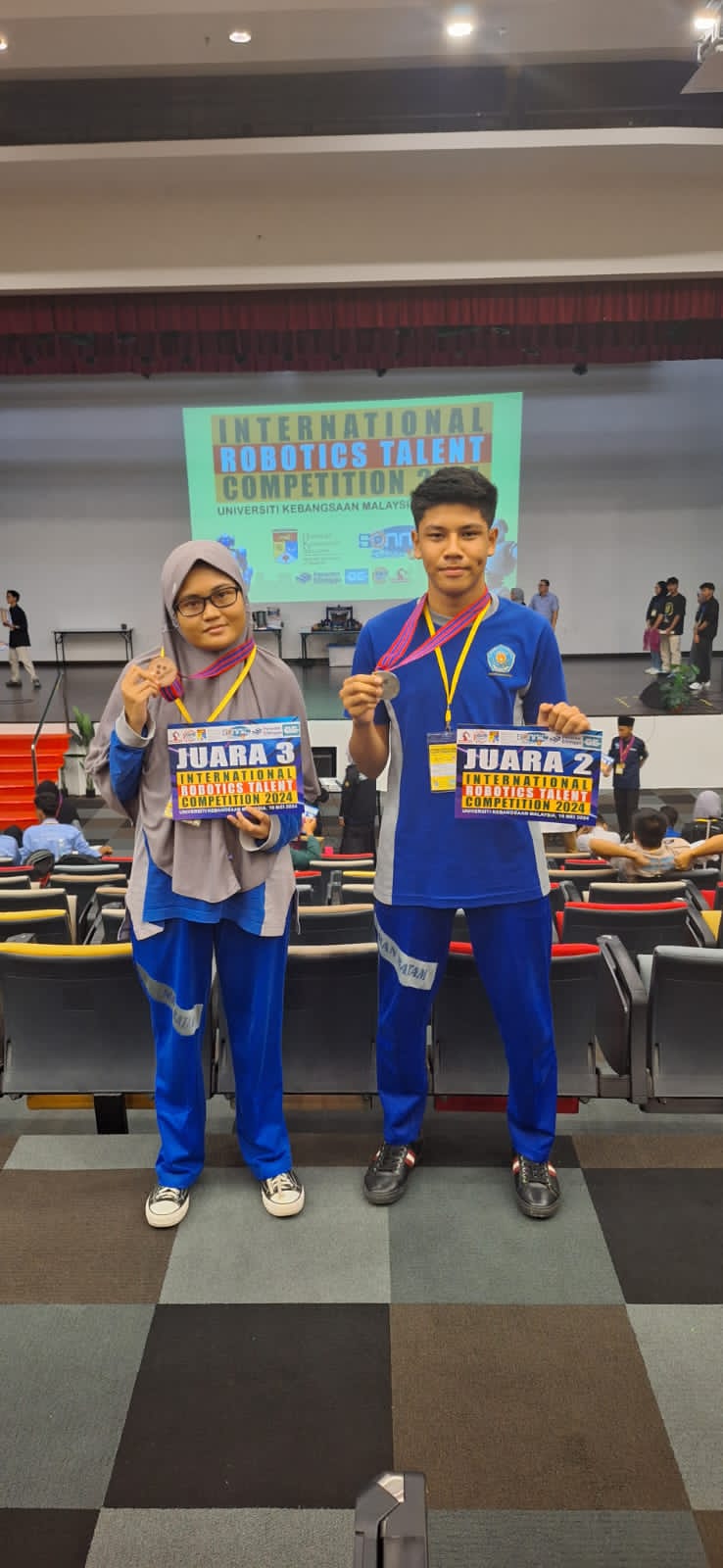 Tim Robotik MAN BATAM Sukses Raih Prestasi di Kancah International