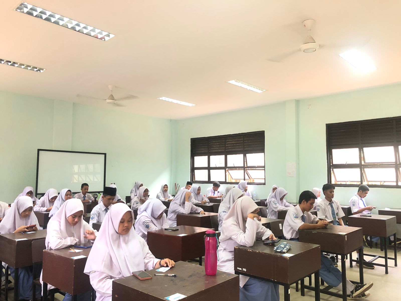 MAN Batam Laksanakan SAT Semester Genap T.P 2023-2024
