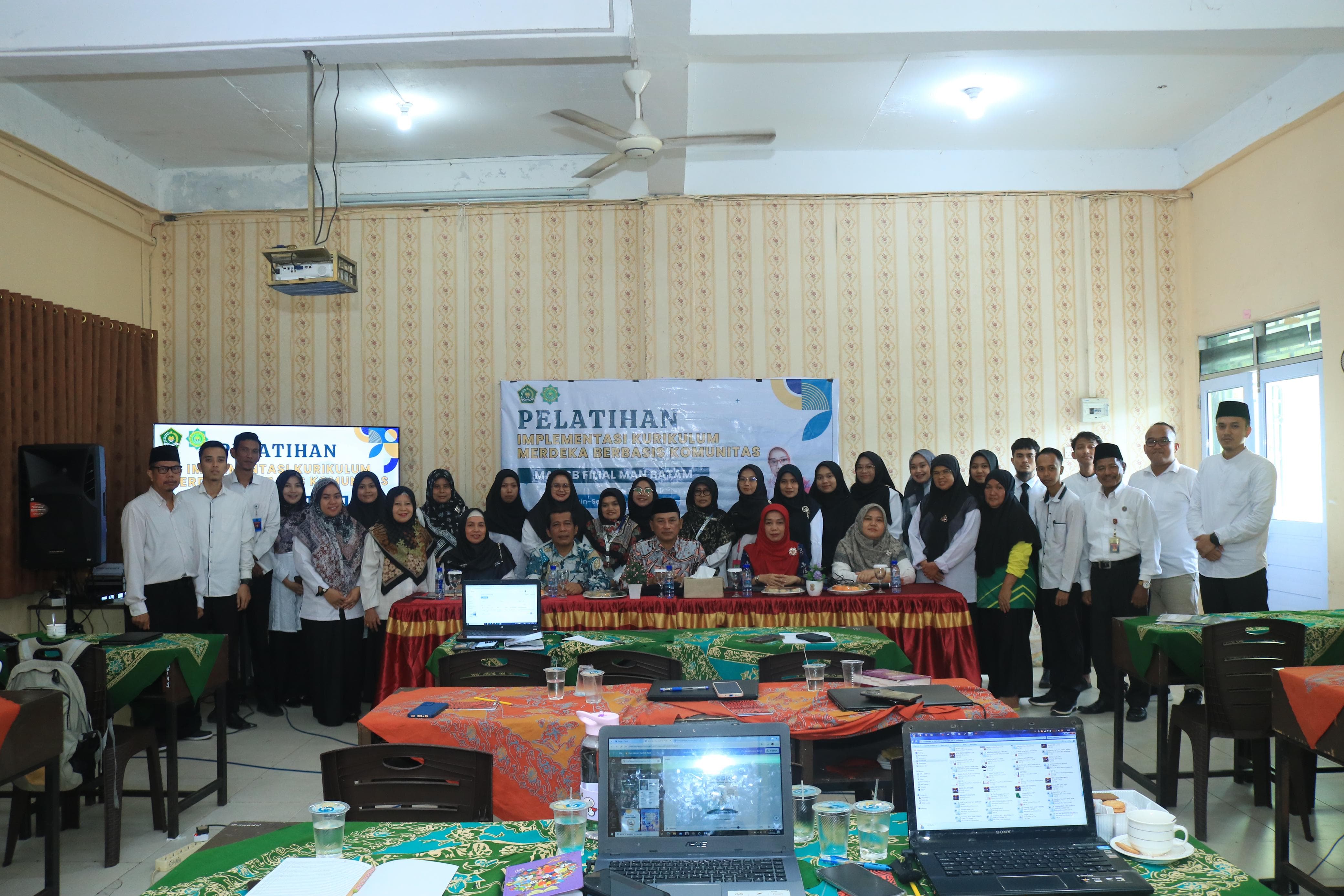 Kegiatan Pelatihan Implementasi Kurikulum Merdeka Berbasis Komunitas