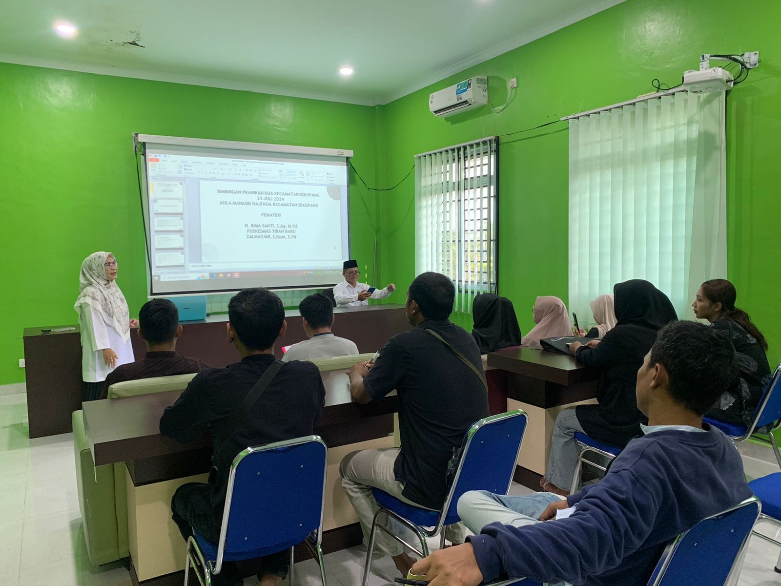 16 Pasang Catin Ikuti Bimbingan Pra Nikah di KUA Sekupang