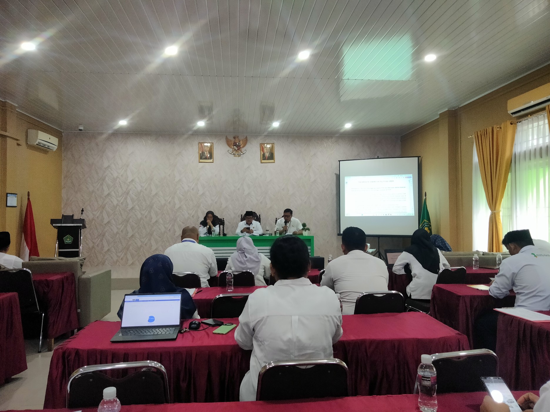Kankemenag Kota Batam Gelar Rapat Evaluasi Pembangunan Zona Integritas 