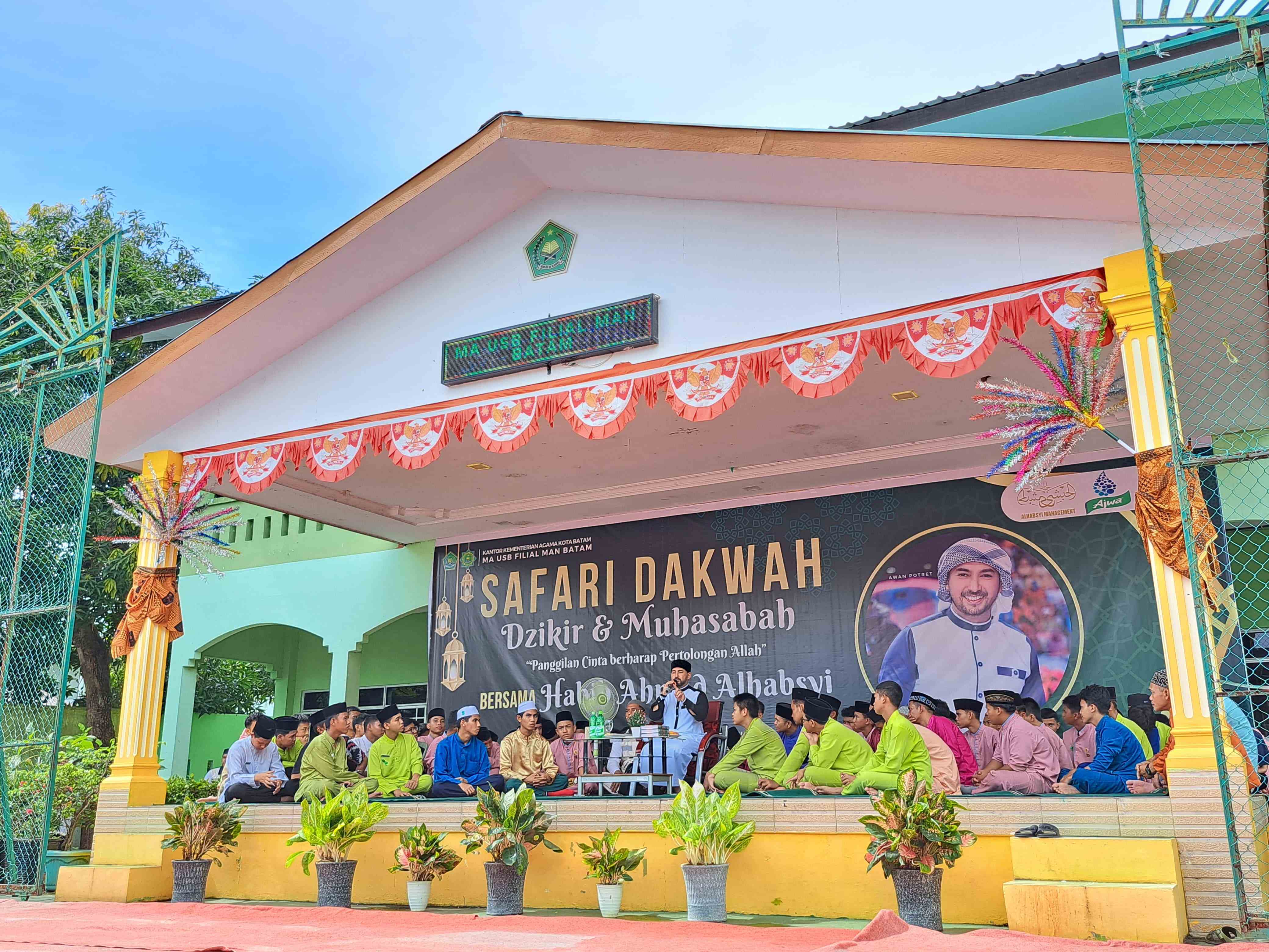 Kunjungan Inspiratif Habib Ahmad Alhabsyi ke MA USB Filial MAN Batam