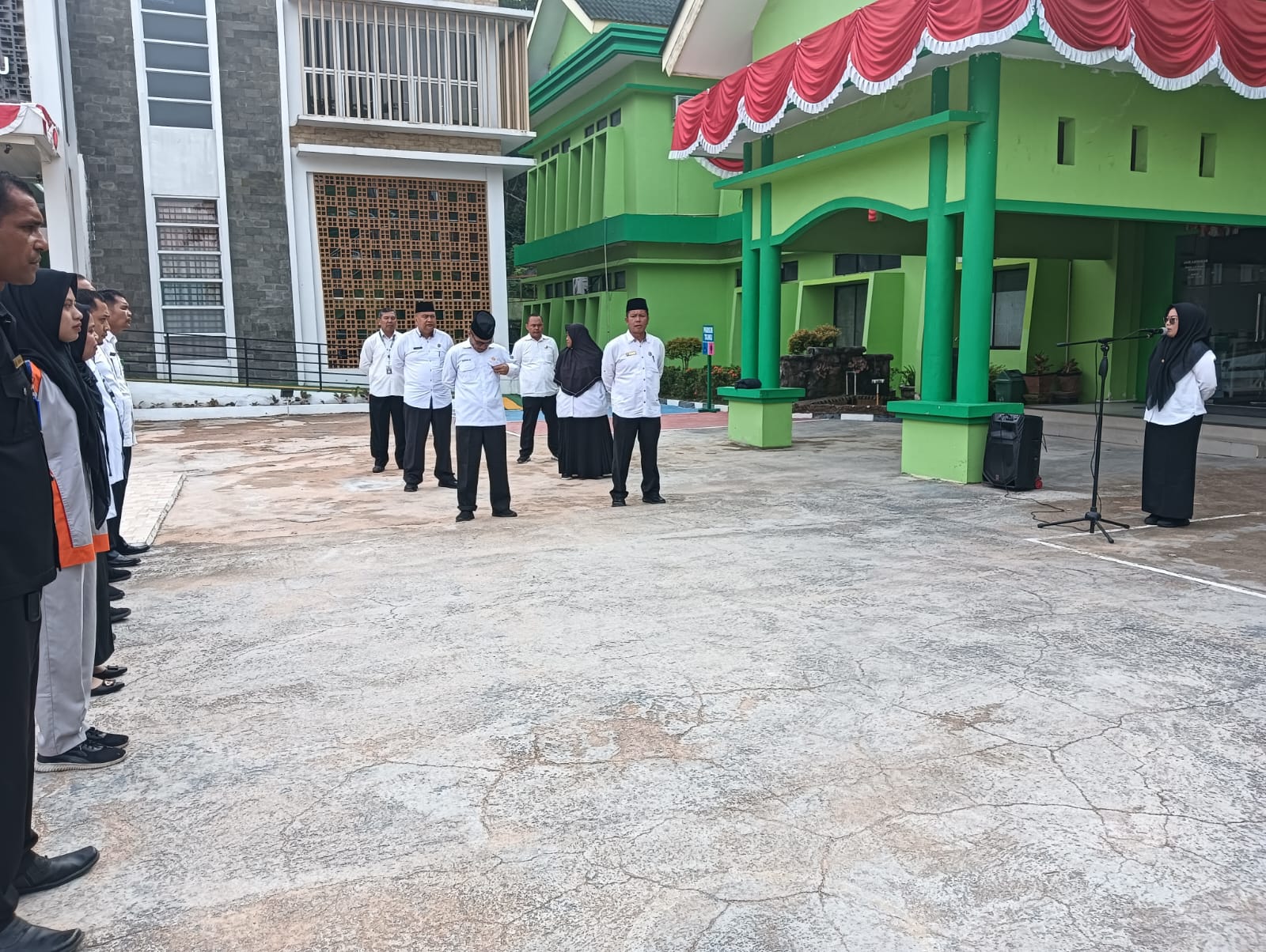 Apel pagi, Kasubbag TU Sampaikan Beberapa Hal Penting