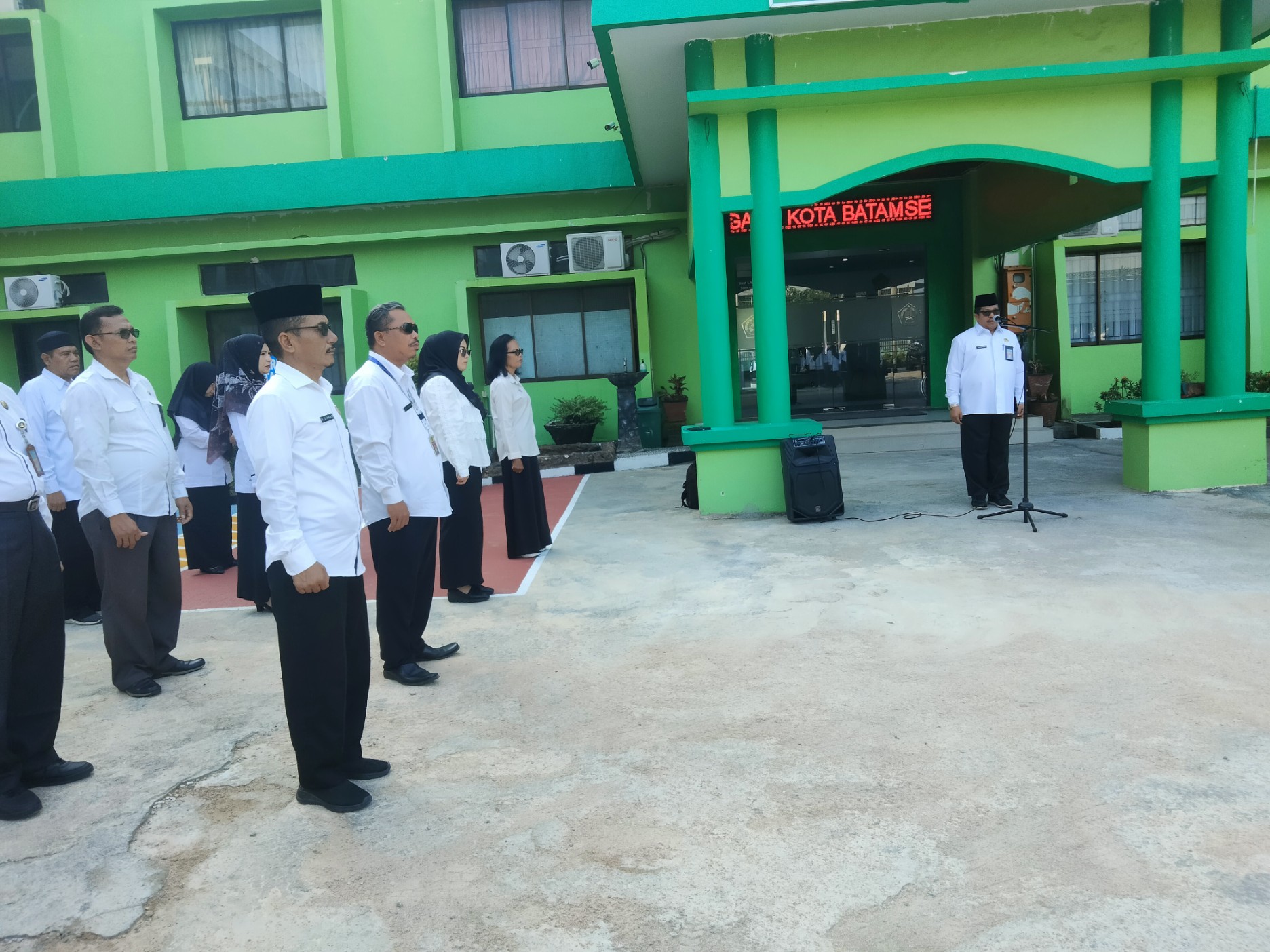 Apel Pagi, Zulkarnain: Tamu adalah Raja