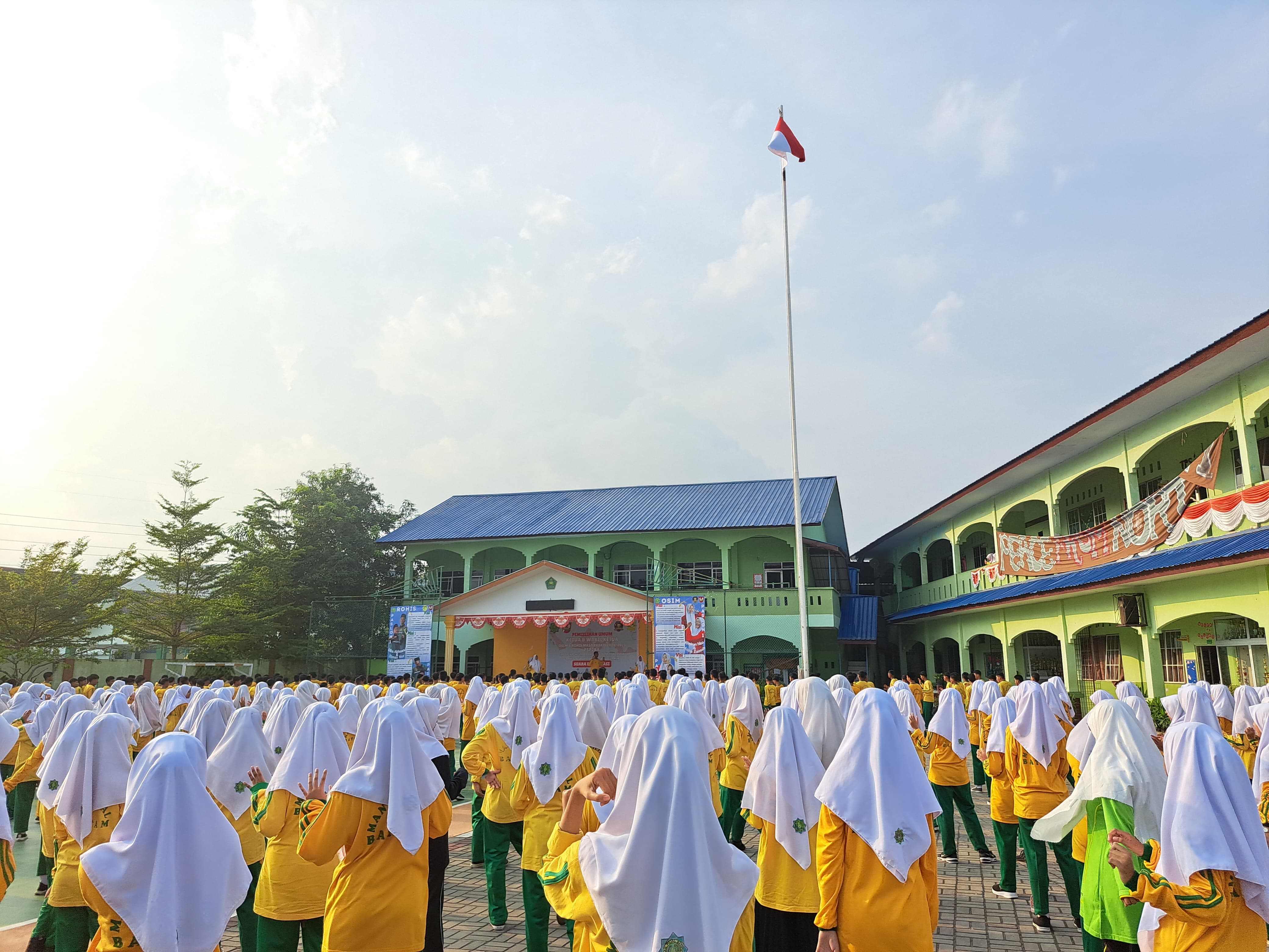 Selasa Sehat Dengan Senam Bersama Siswa/i MA USB FILIAL MAN Batam 